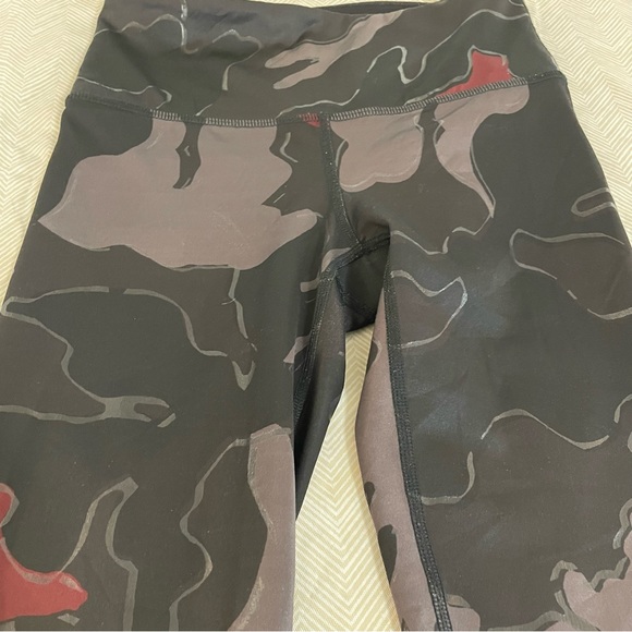 Noli Leggings Yoga Guerra Garnet Print Size Small Compression Gently Worn Small - Picture 4 of 8